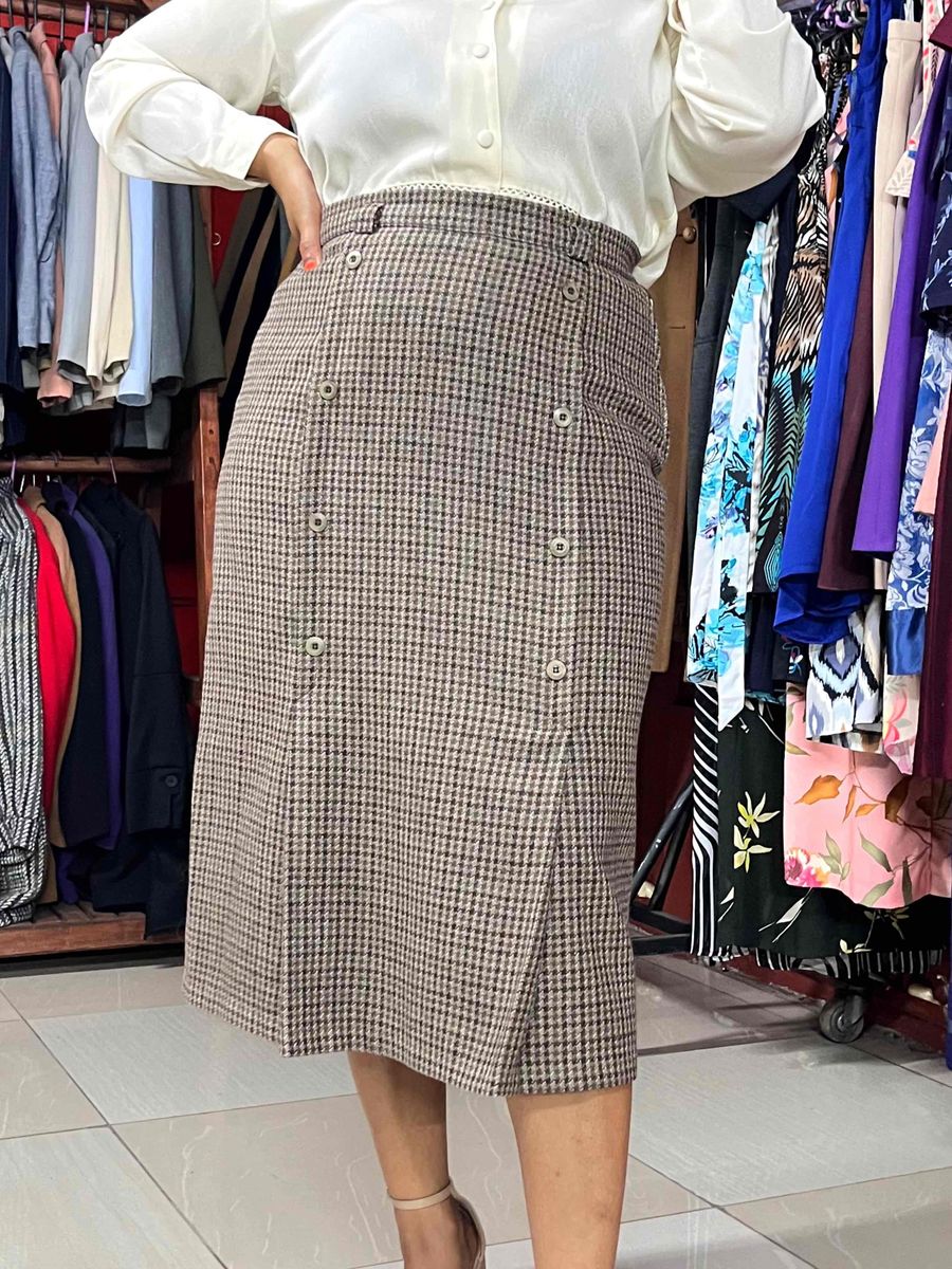 check ladies’ winter skirt