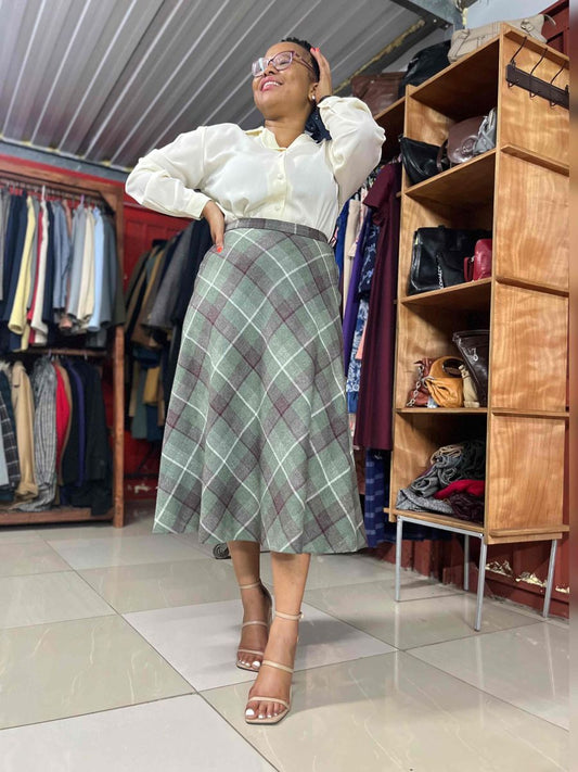 check ladies’ winter skirt